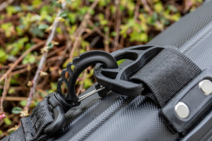 pp-p0130137_hardcasekitsafe-09_productlifestyleimage1.jpg