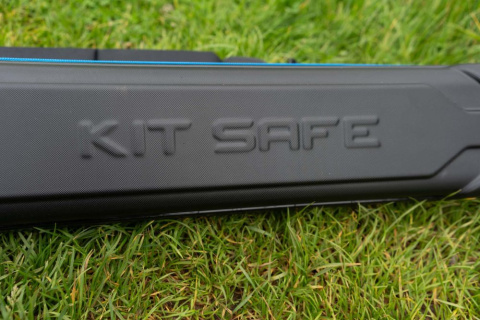 pp-p0130137_hardcasekitsafe-13_productlifestyleimage1.jpg