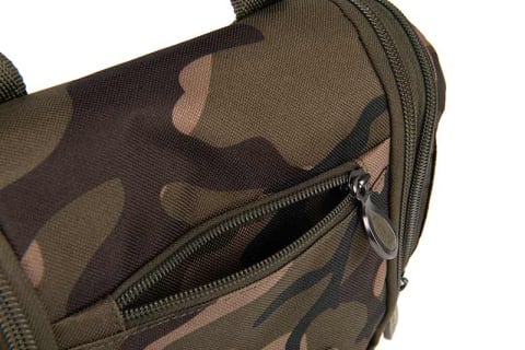 clu496_fox_camolite_wash_bag_zip_pocket_detail.jpg