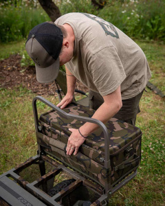 clu517_camolite_explorer_barrow_organiser_standard_in_use_10.jpg