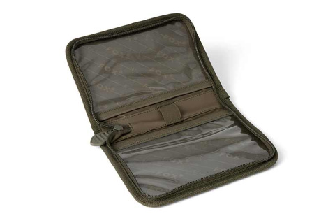 clu570_fox_voyager_licence_wallet_open.jpg