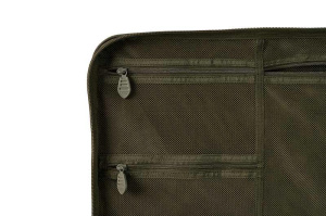 clu559_fox_voyager_large_barrow_bag_lid_detail.jpg