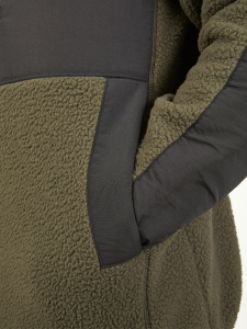 Tundra-Fleece-Pocket.jpg