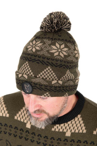 chh030_fox_festive_bobble_hat_main.jpg