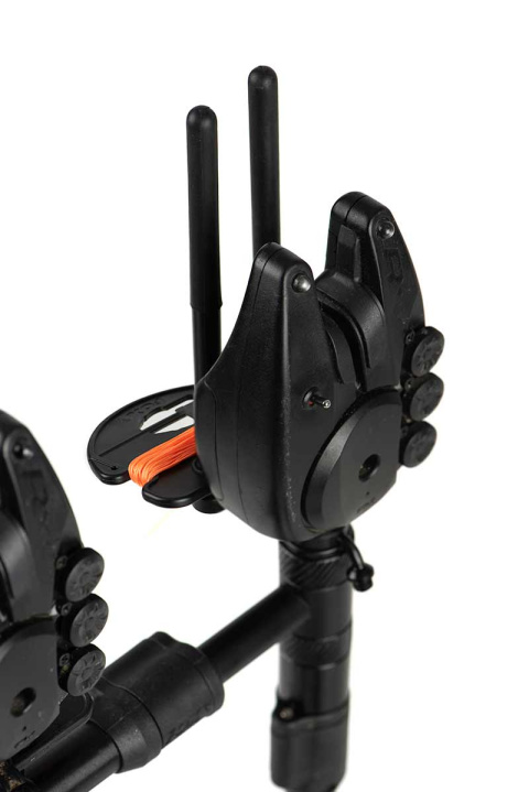 cbw006_010_fox_captive_backlead_on_snag_ears_1.jpg