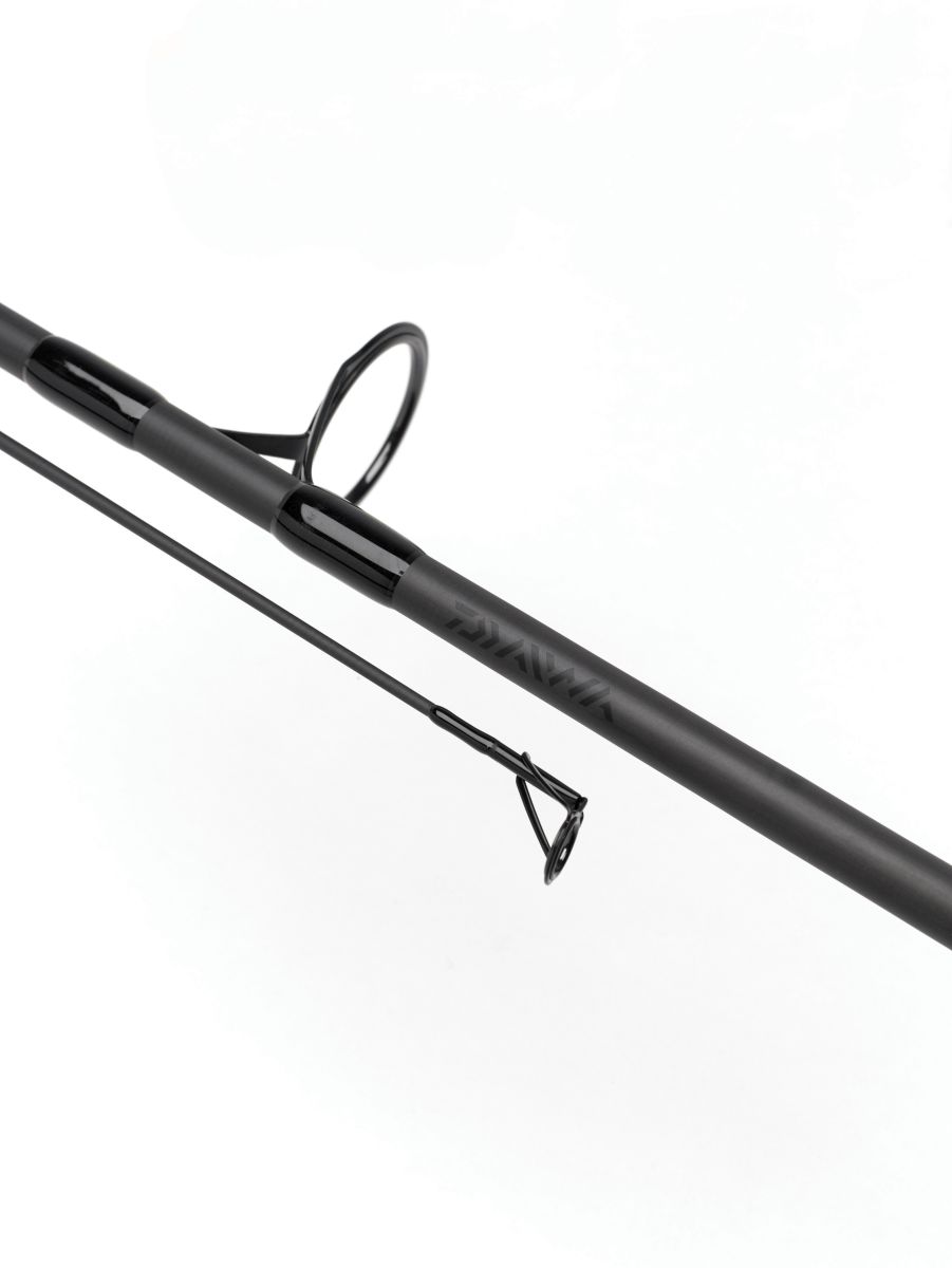 daiwa black widow spod